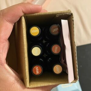 Nail press ons almond shaped and polish (gel)